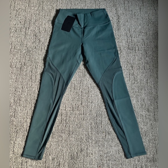 Fabletics Define High-Waisted Mesh Leggings in Blue - Size M - Picture 1 of 8